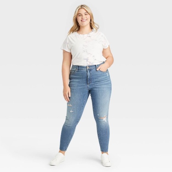 Universal Thread High Rise Straight Crop Distressed Jeans Size 20 W - Picture 1 of 10